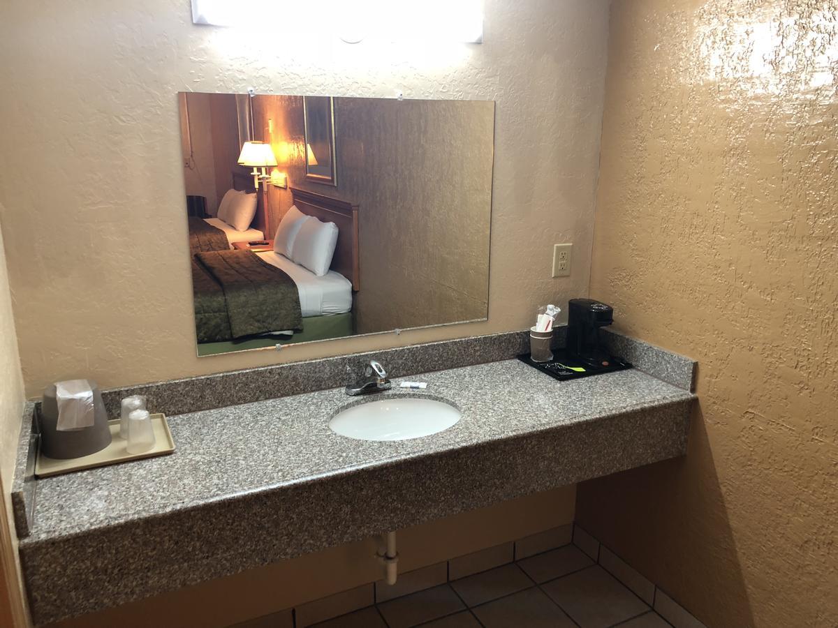 Deluxe Inn Lawton Dış mekan fotoğraf